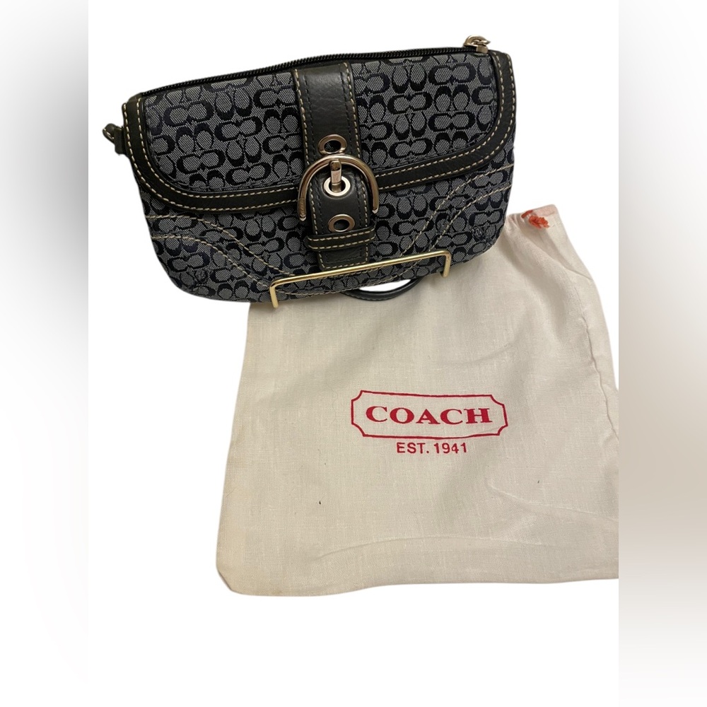 COACH Vintage Y2K Soho Buckle Flap Wristlet/Wallet. Navy/Silver. - Picture 1 of 8